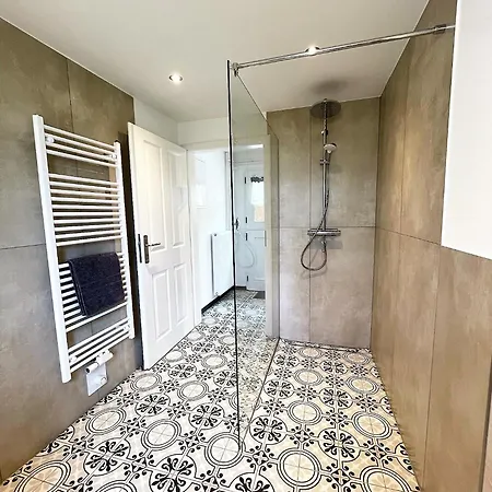 Luett Apartment *